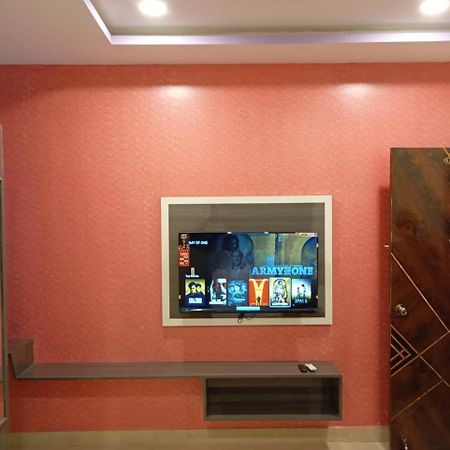 Aadya Inn New Luxury Hotel Tirupati Bagian luar foto