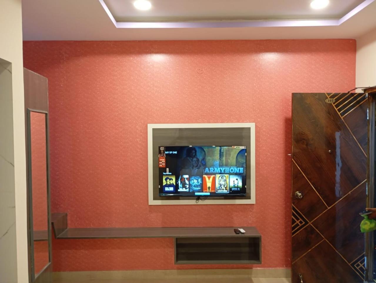 Aadya Inn New Luxury Hotel Tirupati Bagian luar foto