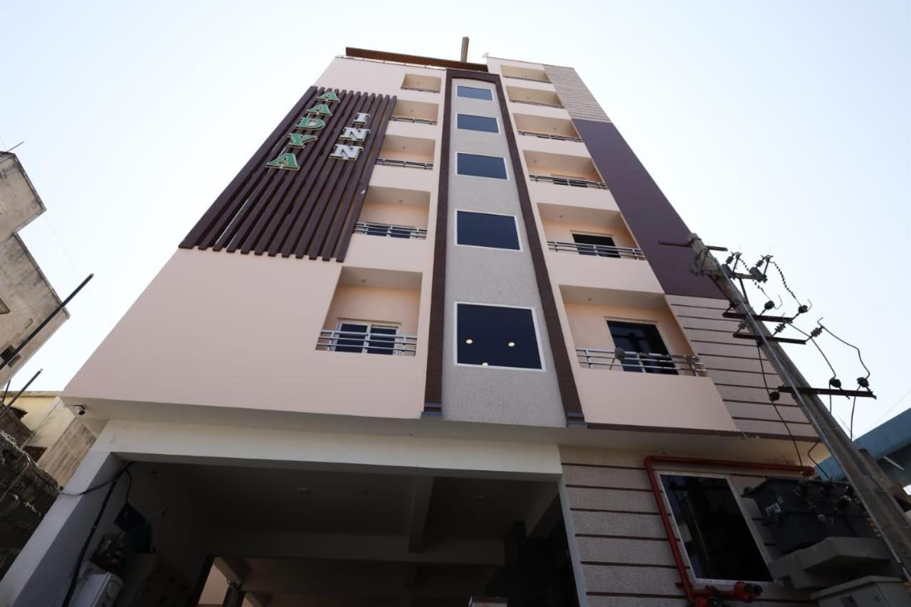 Aadya Inn New Luxury Hotel Tirupati Bagian luar foto